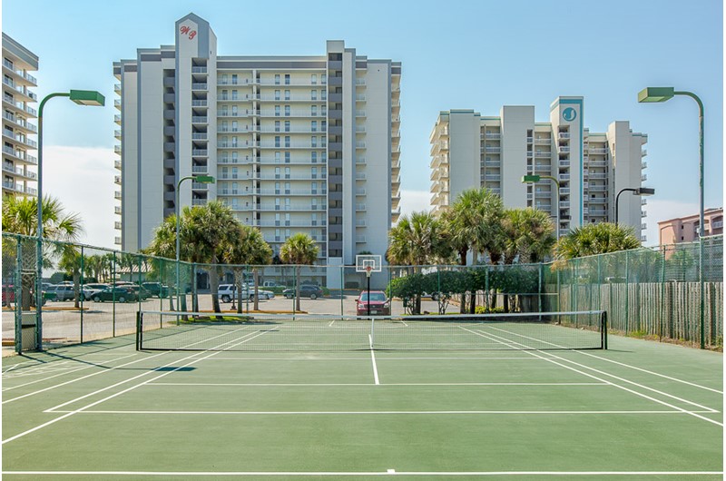 Enjoy a game of tennis with friends at Windward Pointe Condominiums in Orange Beach Alabama