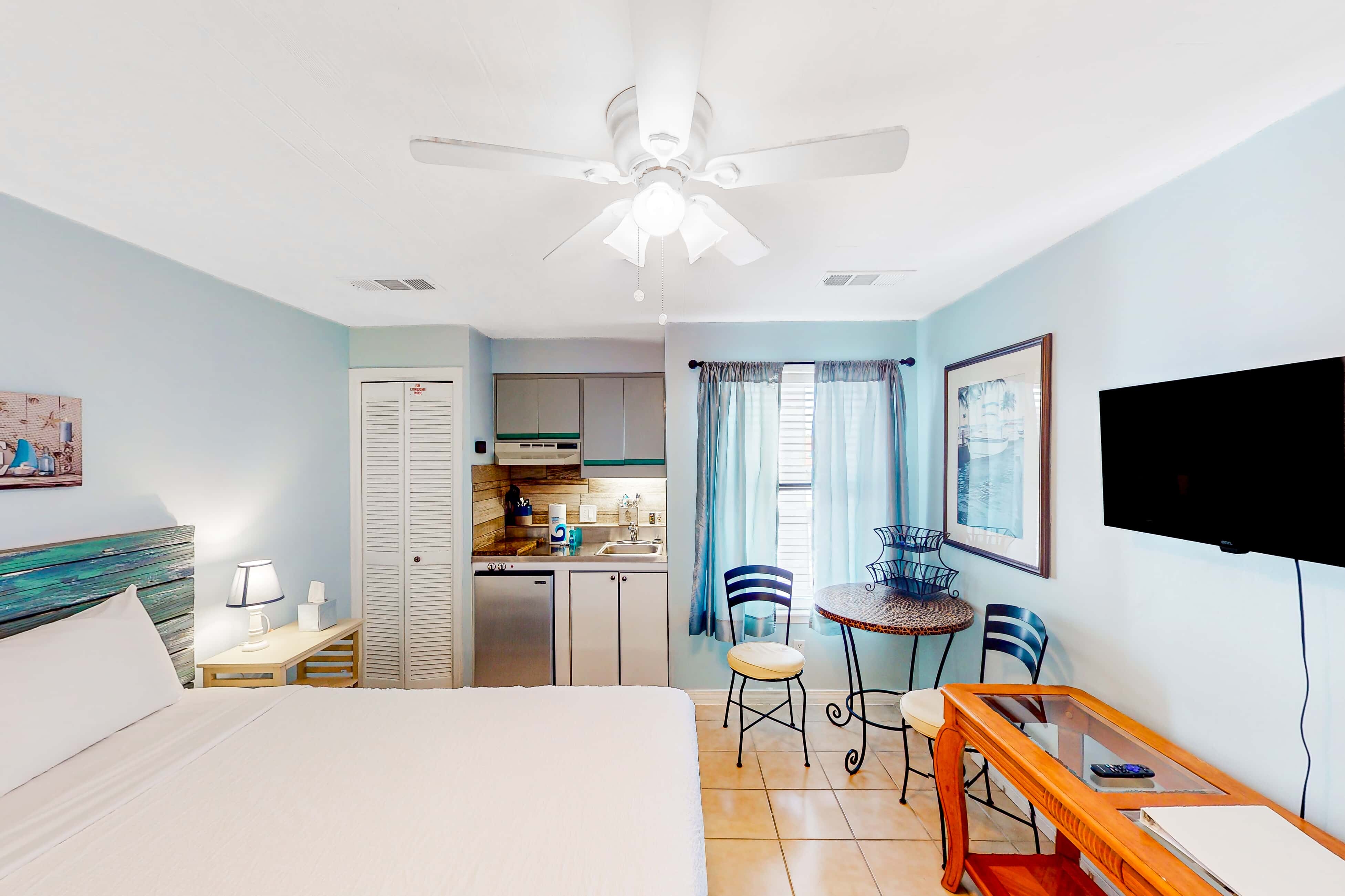 The Inn at St. Thomas Square #1202c Condo rental in Other Panama City Beach Condo Rentals in Panama City Beach Florida - #2