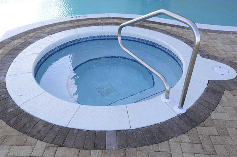 Large hot tub to enjoy at Grand Panama Beach Resort in Panama City Beach FL