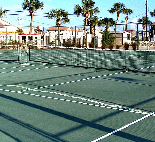 Tennis courts at Pelican Walk Panama City