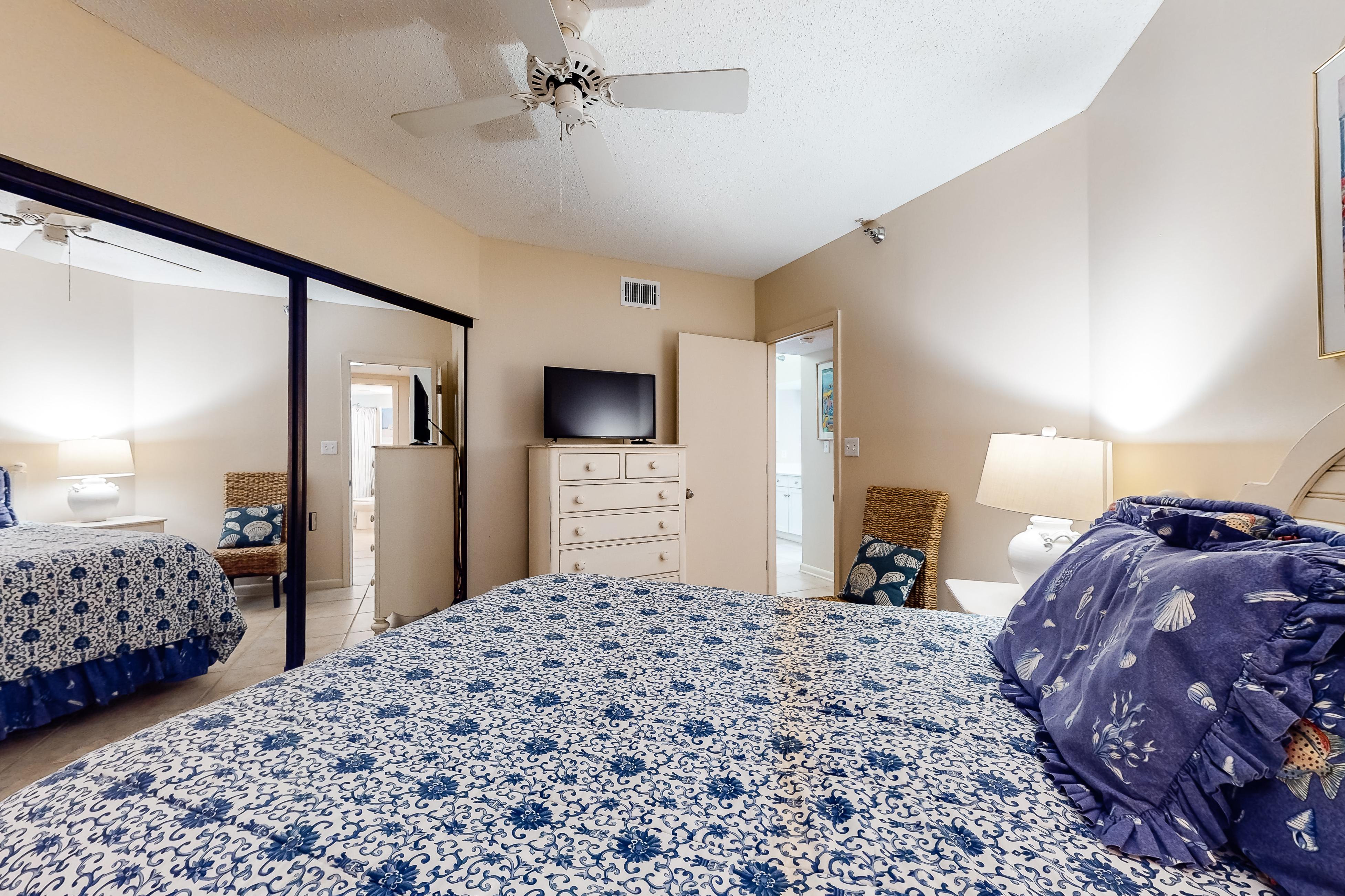 Pelican Pointe 1002 Condo rental in Pelican Pointe in Orange Beach Alabama - #11