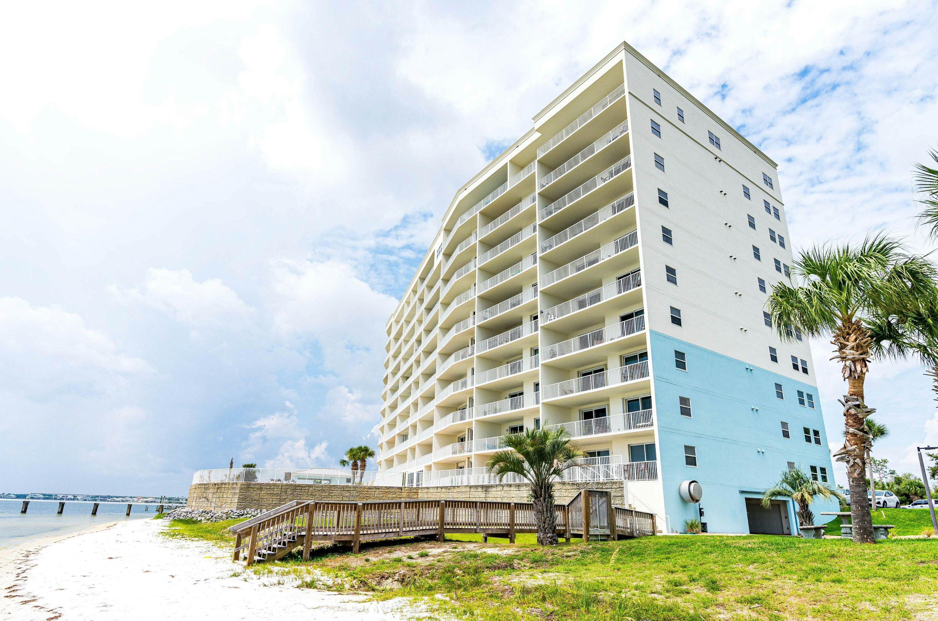 Harbour Pointe - https://www.beachguide.com/perdido-key-vacation-rentals-harbour-pointe--1948-0-20242-5131.jpg?width=185&height=185