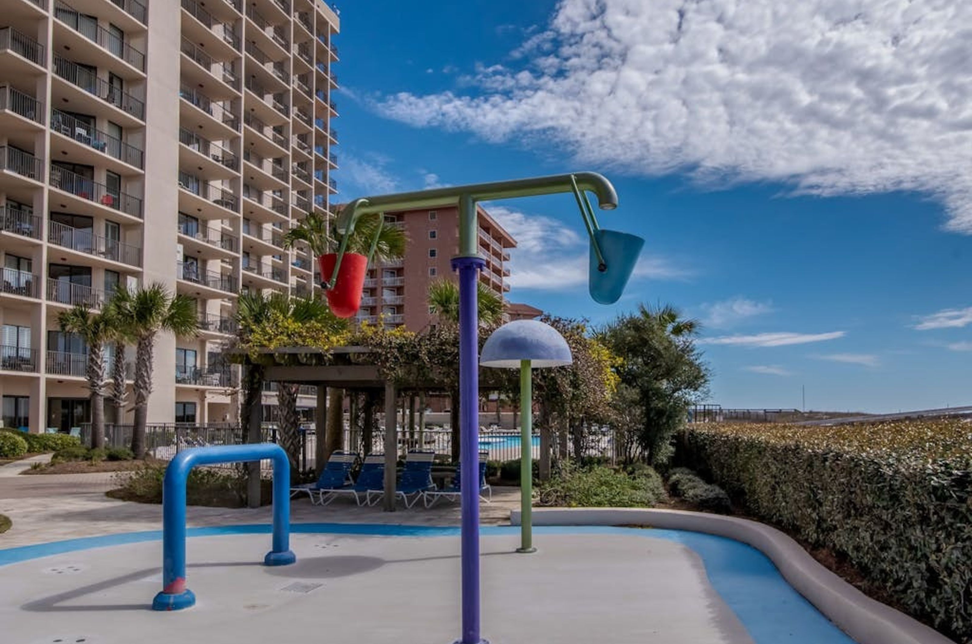 The outdoor splash pad and fountains at Phoenix II in Orange Beach Alabama 