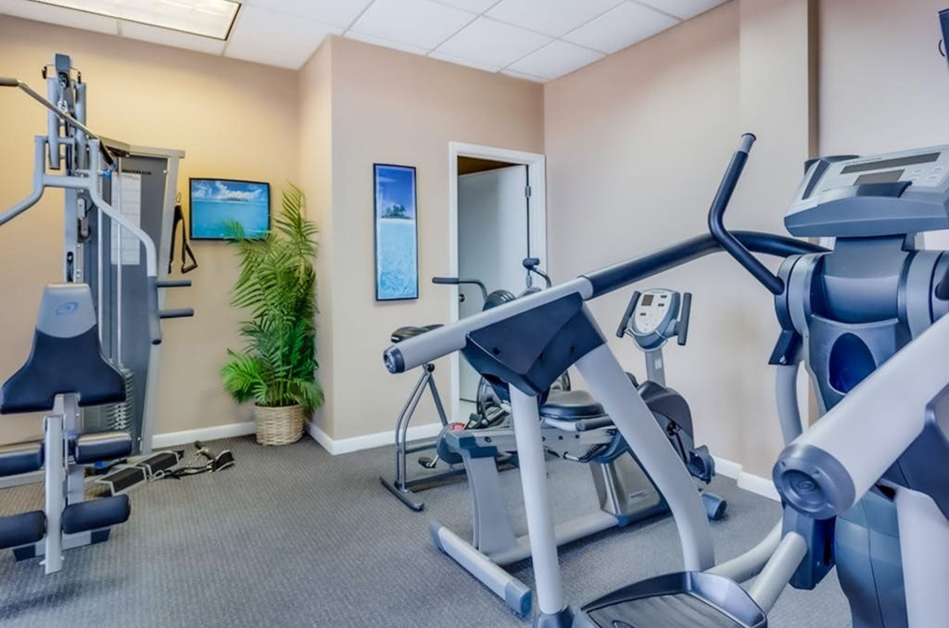 Equipment in the gym at Romar Place in Orange Beach Alabama 