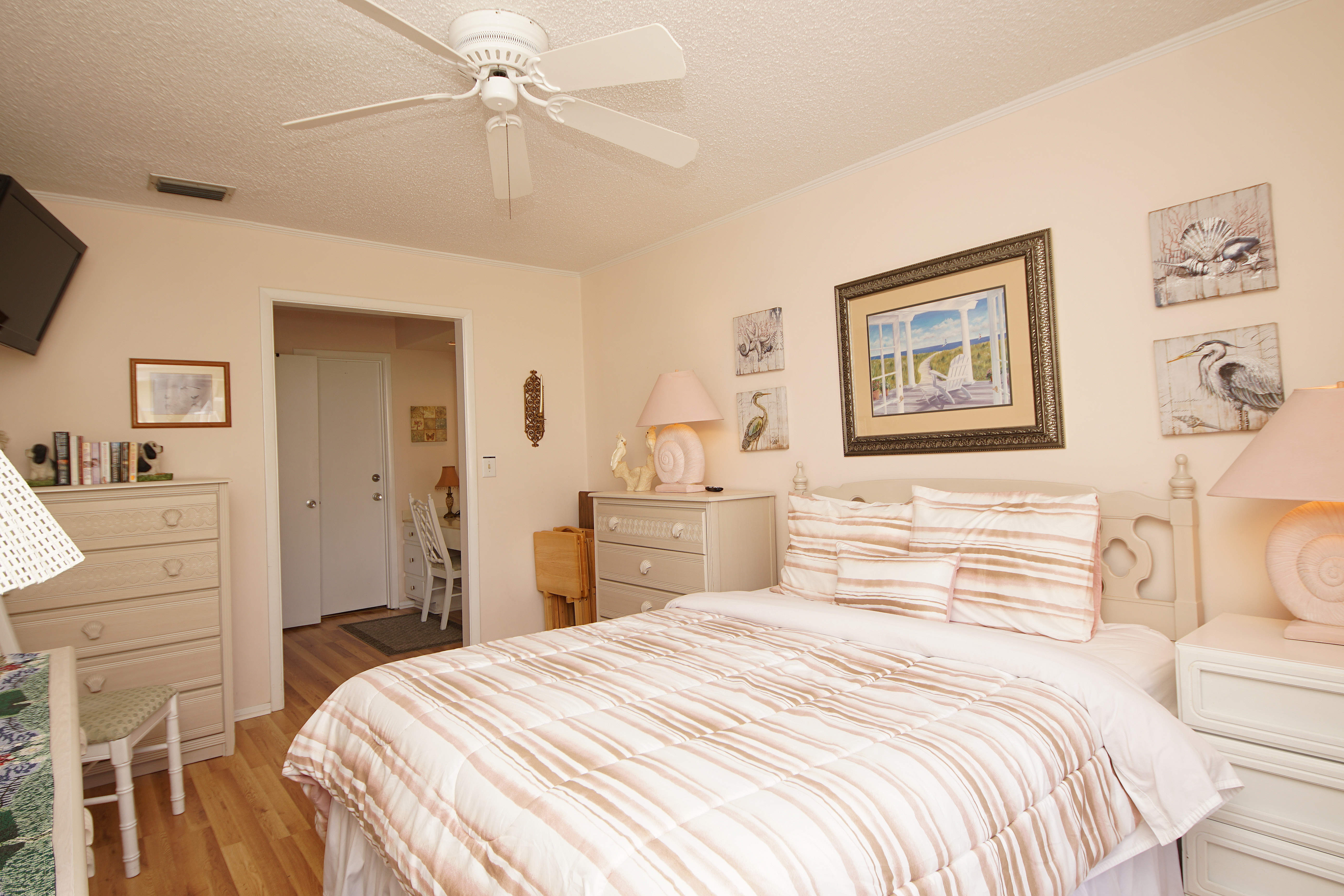 1064 Condo rental in Sandpiper Cove in Destin Florida - #9