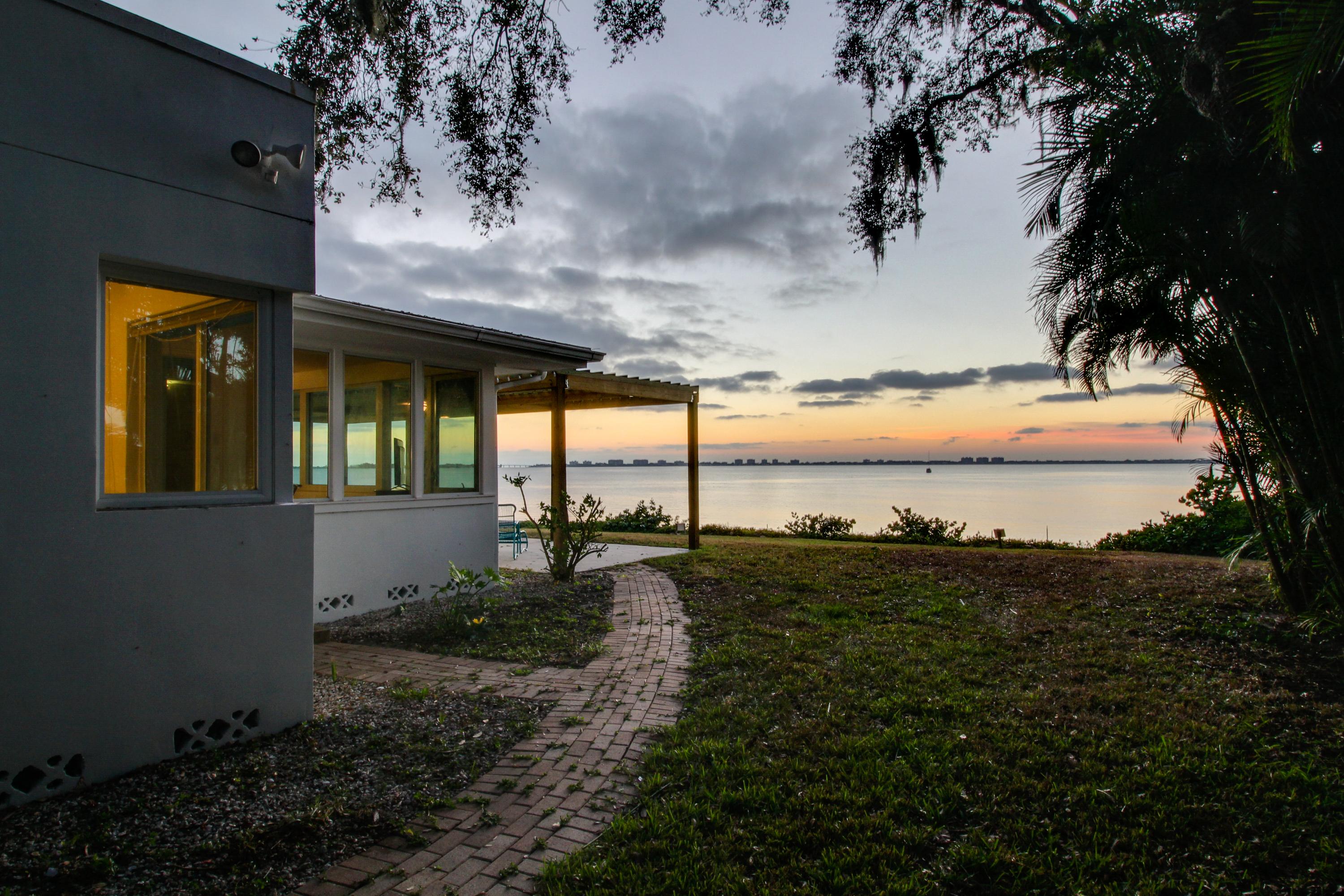 Sunsetter on Sapphire Shores House / Cottage rental in Sarasota Vacation Home Rentals | Beach Houses & Luxury Rentals in Sarasota Florida - #37