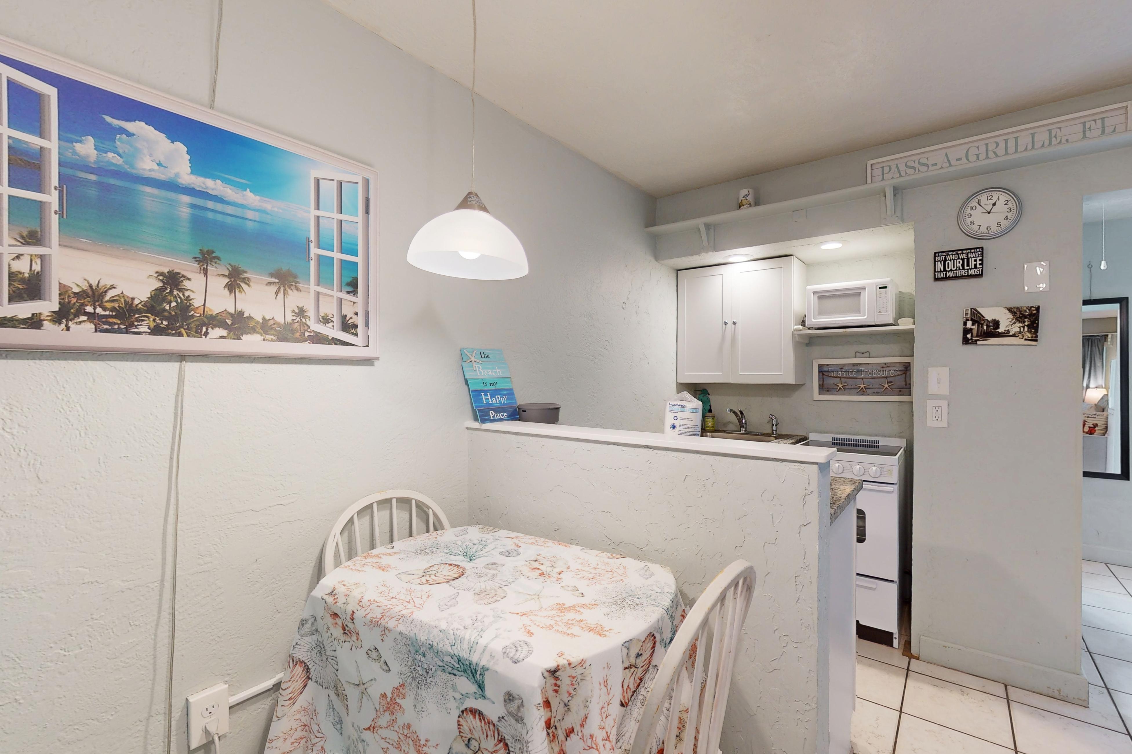 Pass-A-Grille Beach Retreat Unit 8 Condo rental in St. Pete Beach Condo Rentals in St. Pete Beach Florida - #4