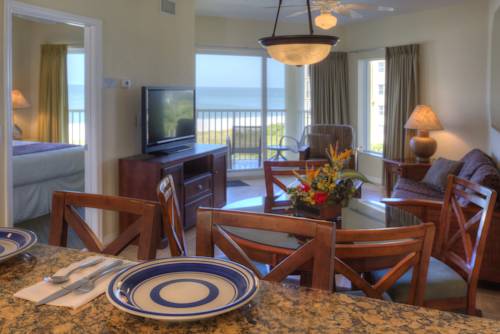 Sunset Vistas 2-Bedroom Beachfront Suites in Treasure Island FL 40