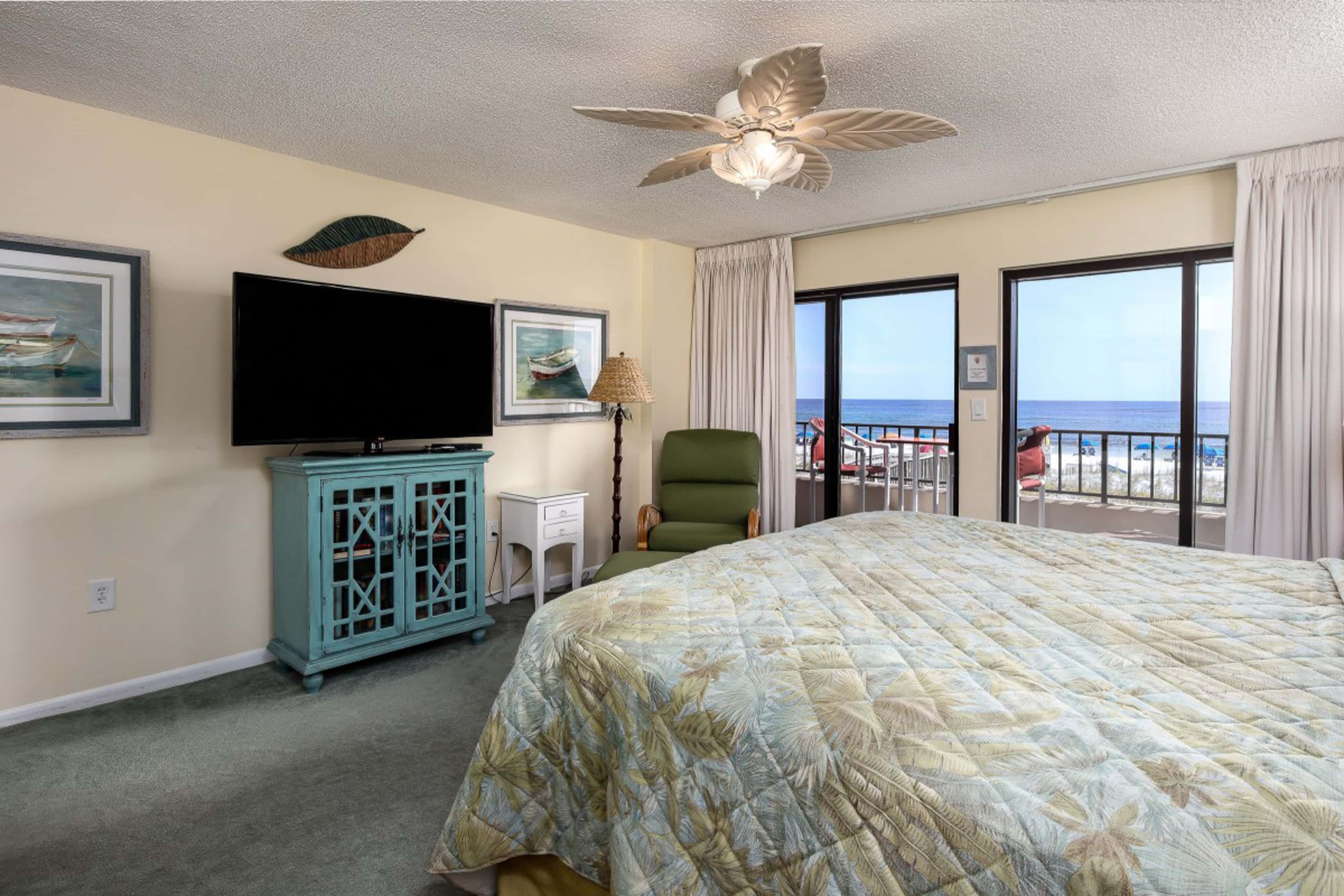 You Get A Chair Condo rental in Surf Dweller in Fort Walton Beach Florida - #16