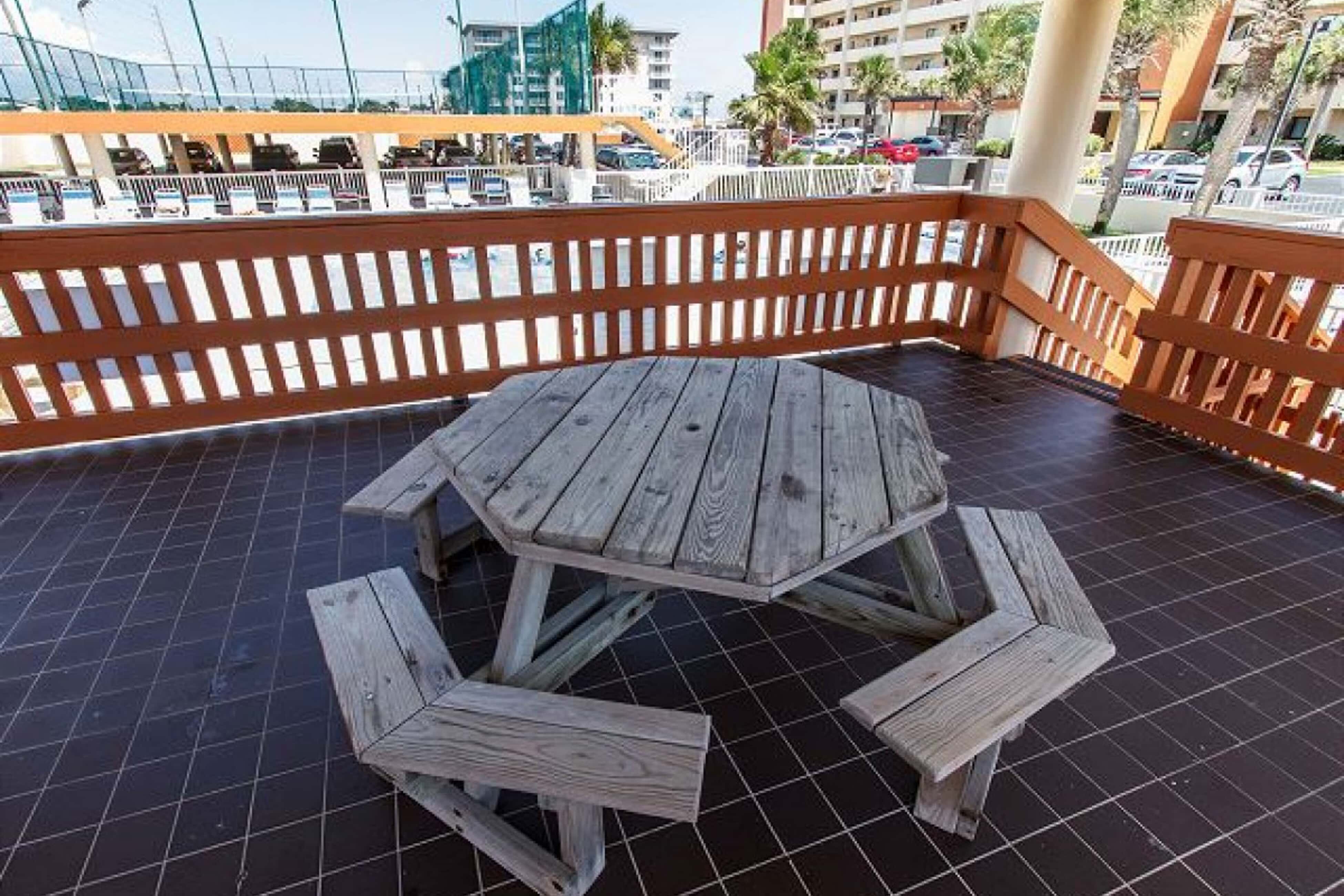 You Get A Chair Condo rental in Surf Dweller in Fort Walton Beach Florida - #32