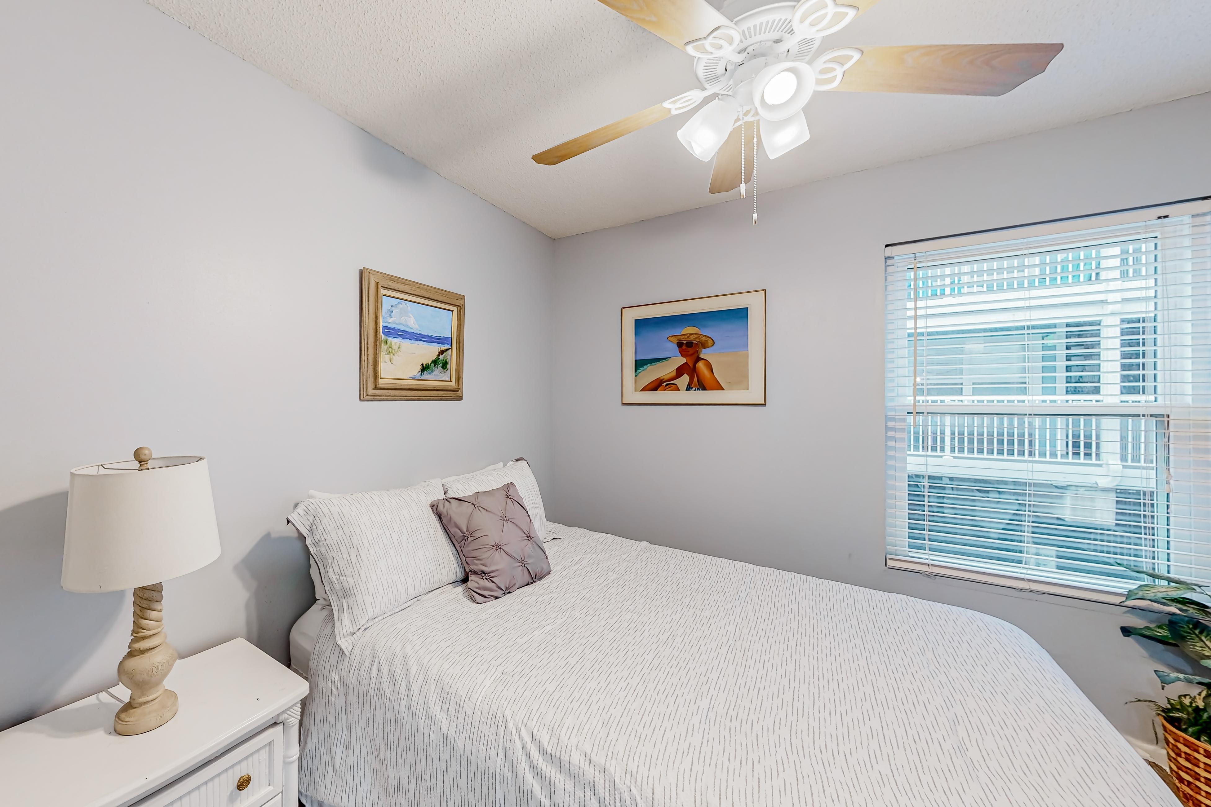 Beach Front 202 Condo rental in The Beach Front Condomiums  in Gulf Shores Alabama - #14