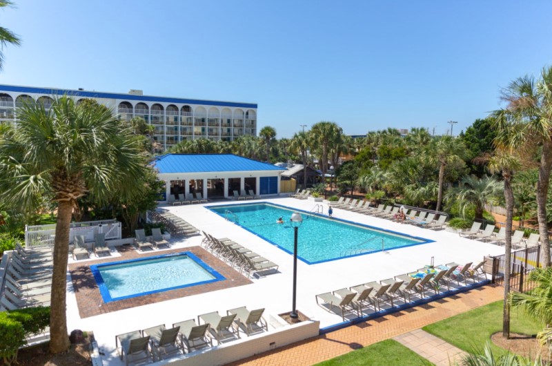 The Island Hotel Fort Walton Pool Area