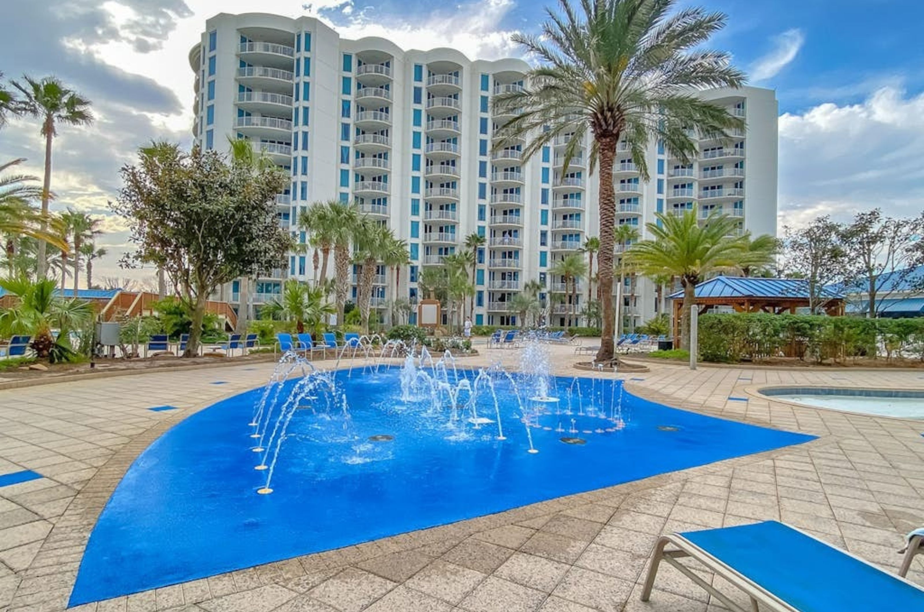 The outdoor splash pad in front of the Palms of Destin in Destin Florida