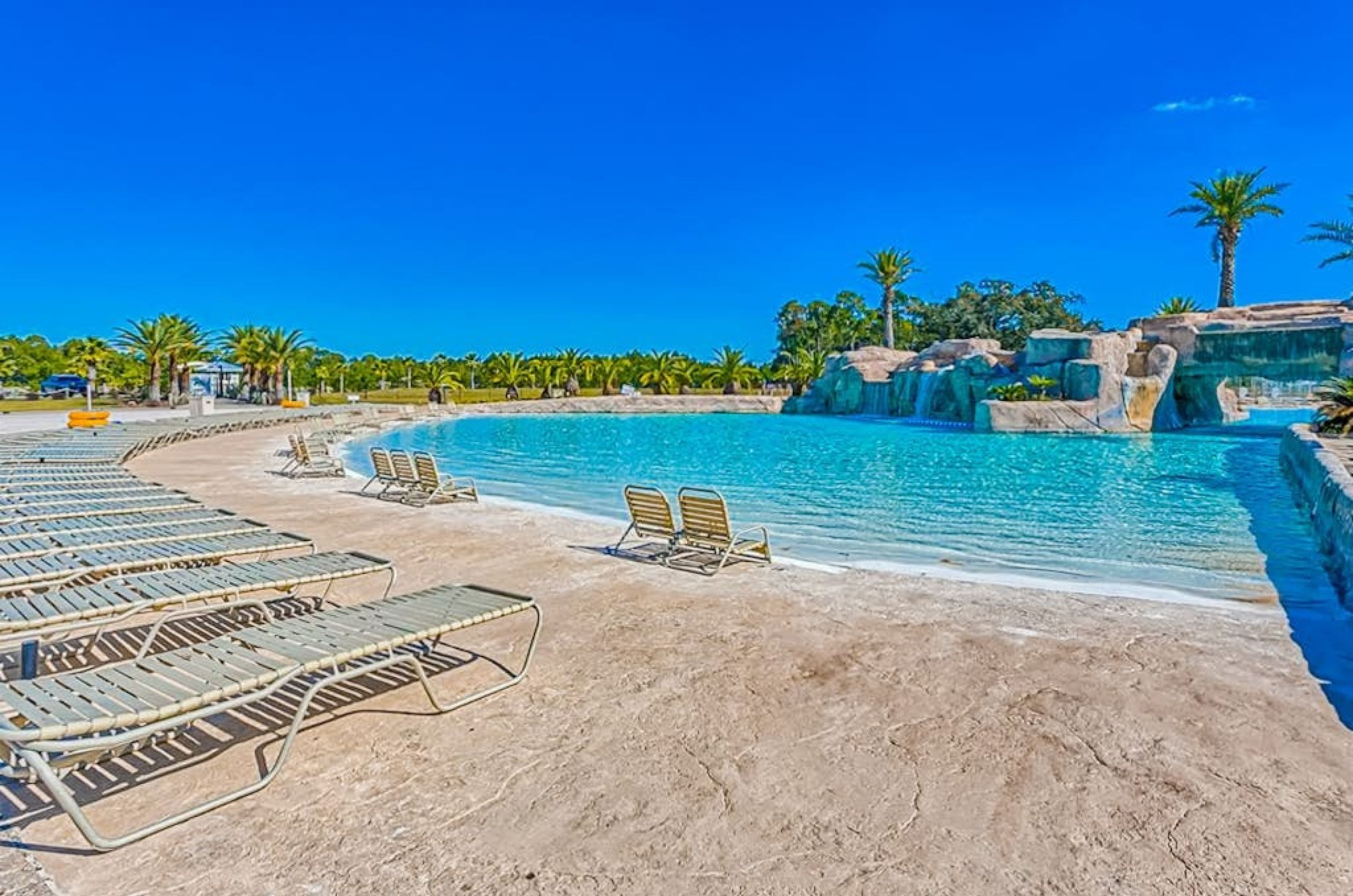 The zero-entry pool at the Wharf Condominiums