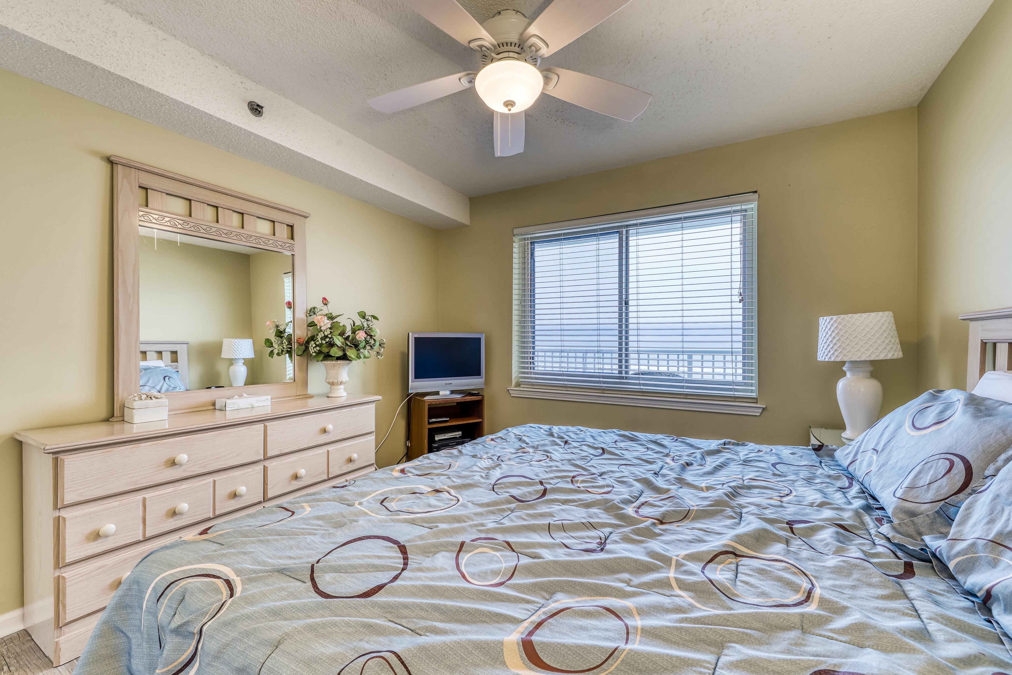 Tradewinds 304 Condo rental in Tradewinds Condominiums in Orange Beach Alabama - #21